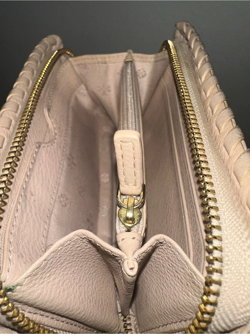 Tory Burch Blush Pebbled Leather Zip Wallet with Whipstitch Trim
